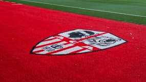 Le logo de l'AC Ajaccio au stade François-Coty