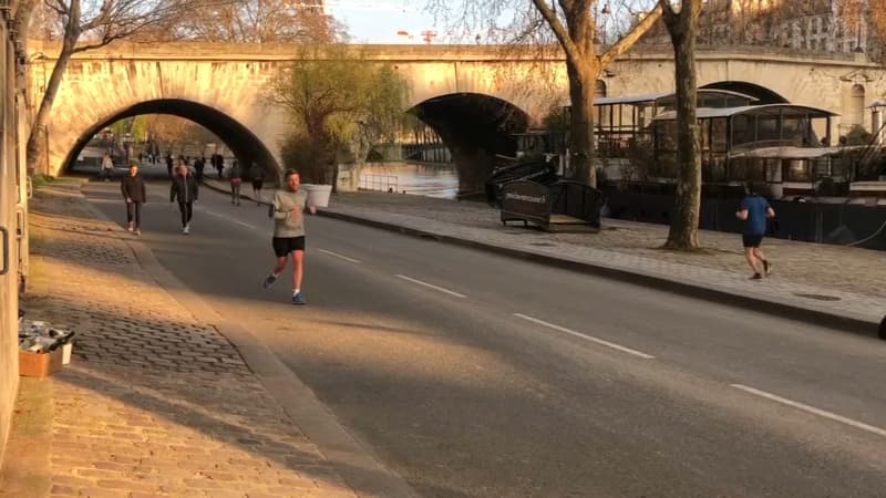 Malgré le confinement, les joggeurs sont nombreux sur les berges de Seine.