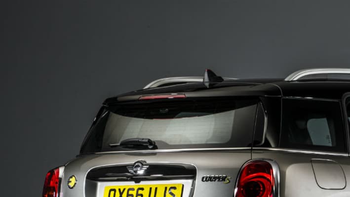 Le Countryman hybride rechargeable sera disponible en février. Le Countryman hybride rechargeable sera disponible en février.