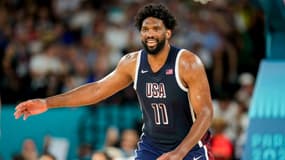 Joel Embiid le 6 août 2024 aux Jeux olympiques avec Team USA
