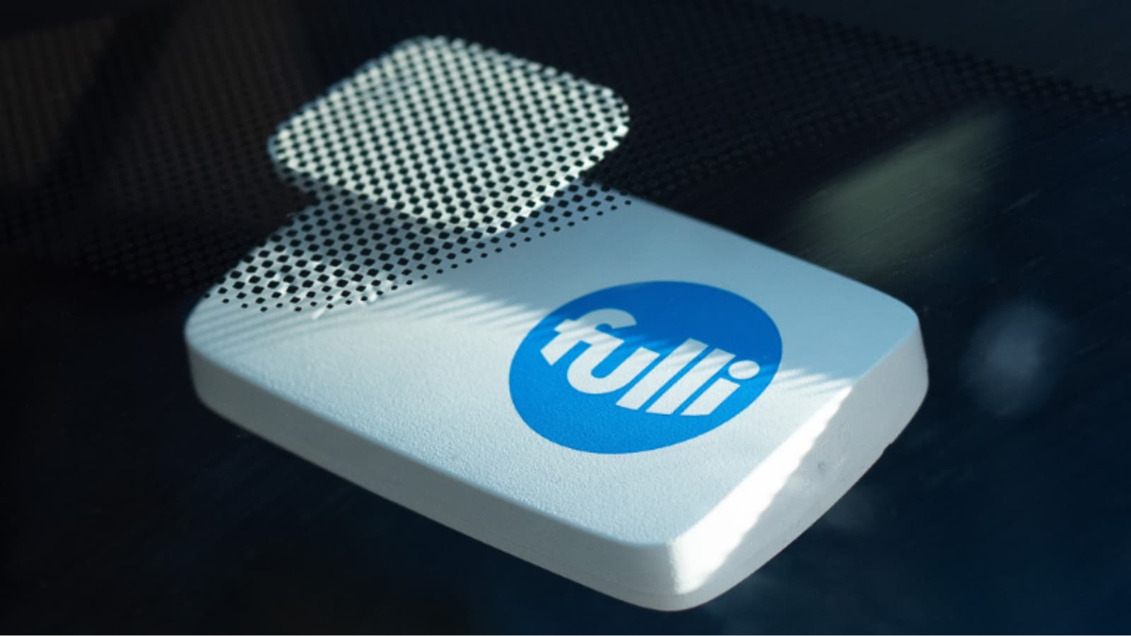 VOYAGEZ SANS ATTENDRE AU PÉAGE AVEC LE BADGE FULLI NOMADE