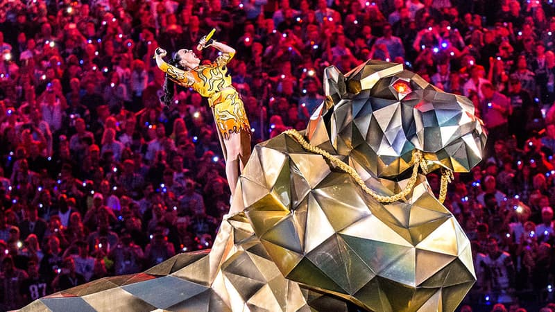 Katy Perry pendant la mi-temps du Super Bowl 2015.