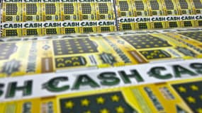 Des tickets "cash" de la Française des Jeux en cours d'impression à Montréal, au Canada, le 29 septembre 2011.