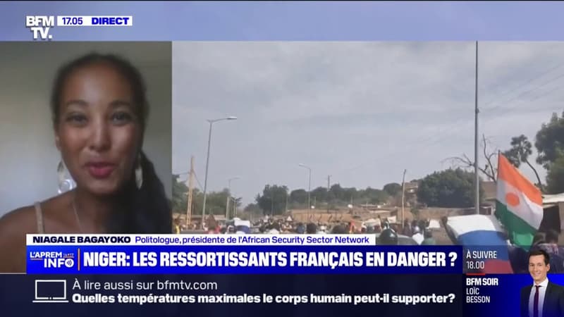Drapeaux russes brandis par des manifestants devant l'ambassade de France au Niger: faut-il s'en inquiéter?