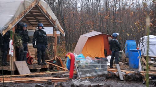 Le week-end du 24-25 novembre, une vaste opération de police a été menée pour déloger les manifestants anti-aéroport.