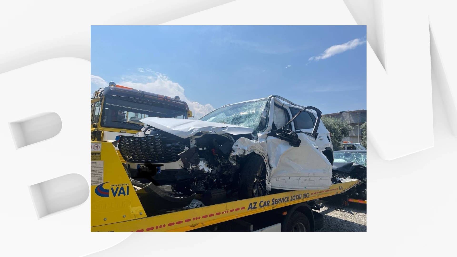 MARION MARÉCHAL ET SON MARI VICTIMES D'UN VIOLENT ACCIDENT DE VOITURE EN ITALIE