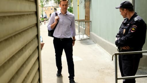 L'opposant russe Alexeï Navalny arrive au tribunal à Moscou, le 15 mai 2018