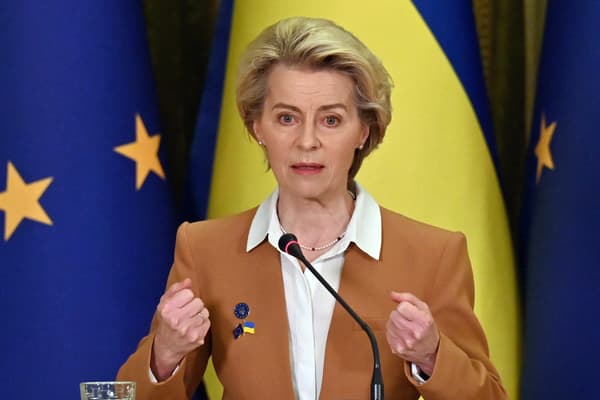 Ursula Von der Leyen en conférence de presse lors d'un déplacement à Kiev, en Ukraine, le 2 février 2023 Ursula Von der Leyen en conférence de presse lors d'un déplacement à Kiev, en Ukraine, le 2 février 2023