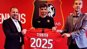 Martin Terrier signe à Rennes