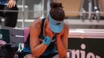 Alizé Cornet en pleurs lors du 3e tour de Roland-Garros, le 28 mai 2022.