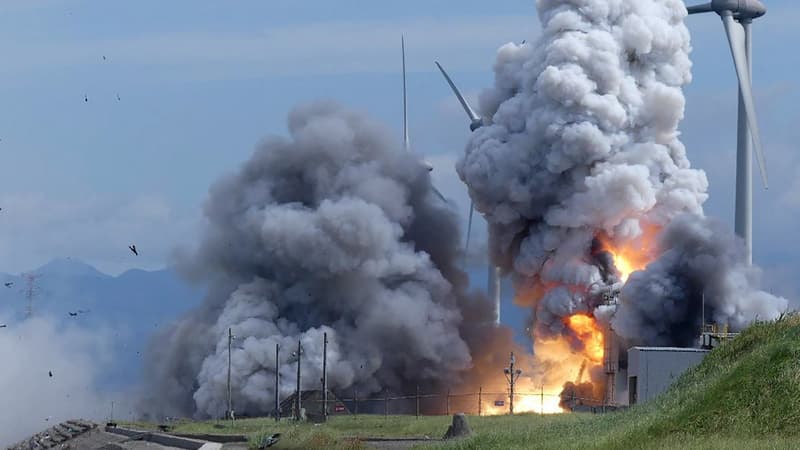 Le Japon contraint de reporter le lancement de sa fusée à combustible solide