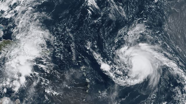 Photo satellite de l'ouragan Jerry en septembre 2019 au-dessus de l'Atlantique