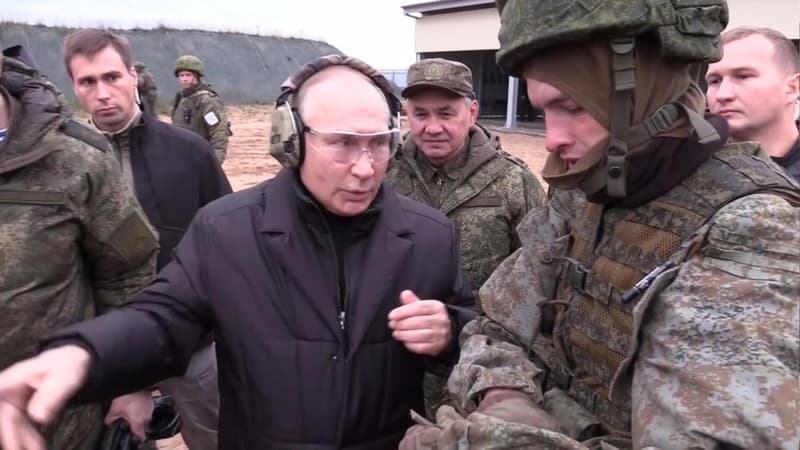 Guerre en Ukraine: Vladimir Poutine a visité un terrain d'entraînement pour soldats mobilisés