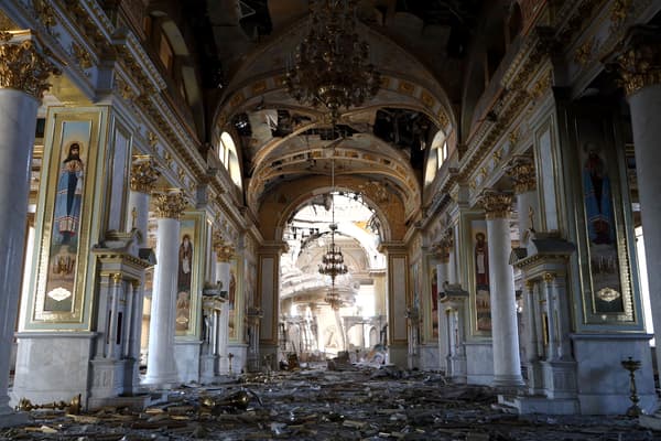 La cathédrale de la Transfiguration détruite par un tir de missile à Odessa, le 23 juillet 2023, dans le cadre de l'invasion russe de l'Ukraine.