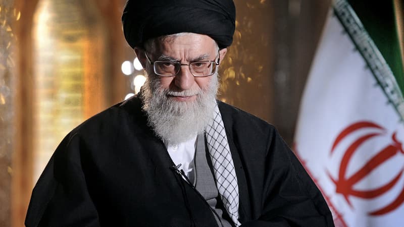 Deux candidats à la présidentielle iranienne ont été écartés du scrutin par un organe proche de l'ayatollah Ali Khamenei, Guide suprême de la Révolution islamique.