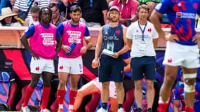 Jérôme Daret avec ses joueurs le 22 mai 2022