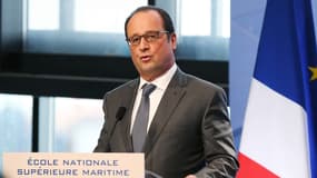 Le président François Hollande a dénoncé mardi des violences "inacceptables" contre des membres de la direction d'Air France, qui peuvent avoir des "conséquences sur l'image, sur l'attractivité" de la France.