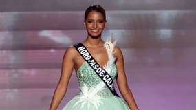 Miss Nord-Pas-de-Calais, Sabah Aïb, lors de l'élection de Miss France 2025, le 14 décembre 2024 au Futuroscope.