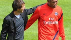 « Ciao Antonio ! », semble dire Leonardo à Antoine Kombouaré