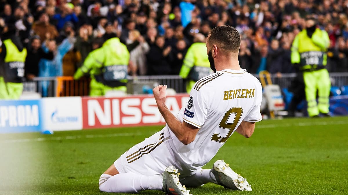 Karim Benzema célèbre un de ses buts Karim Benzema célèbre un de ses buts