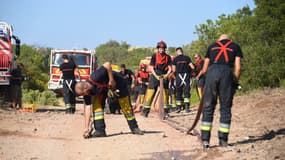 Les pompiers s'affairent dans le Var alors que le vent doit reprendre de plus belle ce vendredi.