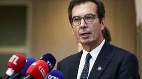 Le ministre du Travail Jean-Pierre Farandou à Paris avant la conférence Travail et Retraites le 4 novembre 2025