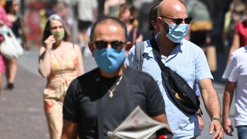 Des passants à Lille en juillet 2020. (photo d'illustration)