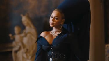 Beyoncé dans le clip "Family Feud"