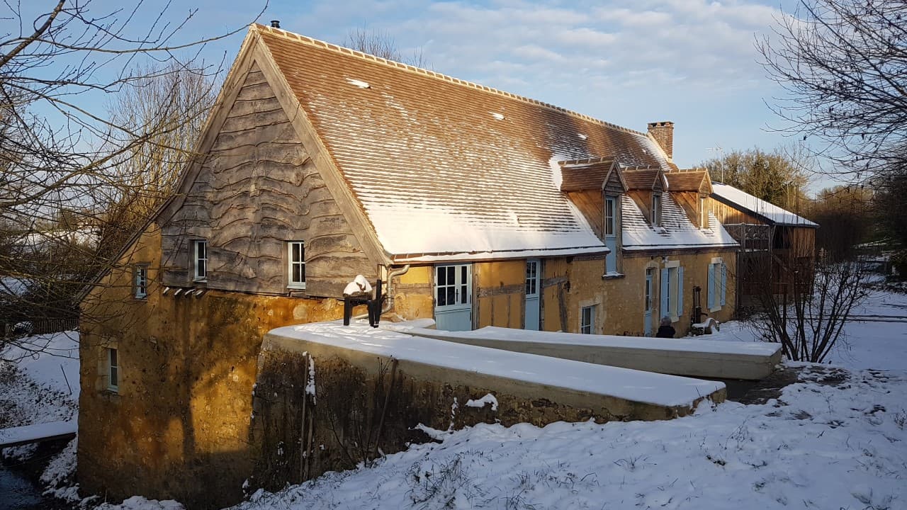 Vue du moulin sous la neige