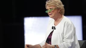 Eva Joly a minimisé jeudi les attaques de son propre camp contre sa candidature, notamment celles du député européen Vert Yves Cochet et de Nicolas Hulot, son rival malheureux lors de la primaire écologiste pour l'investiture présidentielle. /Photo prise