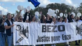Une marche blanche en l'honneur d'Enzo, tué à coups de couteau, a eu lieu à La Haye-Malherbe (Eure), dimanche 22 octobre 2023