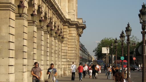 Façade de l'hôtel Crillon, place de la Concorde à Paris.