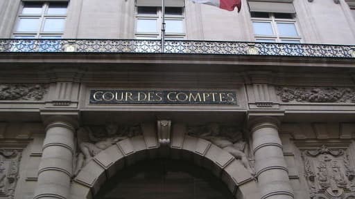 La Cour des comptes évalue la dette virtuelle de l'Etat à 3.090 milliards, soit une fois et demi le PIB de la France.