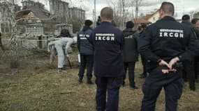 Des gendarmes de l'IRCGN ont été envoyés à Boutcha pour préciser les circonstances de la mort des victimes des bombardements. 