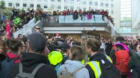 Occupation du centre commercial Italie 2, à Paris, le 5 octobre 2019.