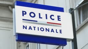 Quatre Français ont été interpellés après-midi à Paris, Ivry-sur-Seine Marne et dans les Yvelines le 5 septembre 2013.