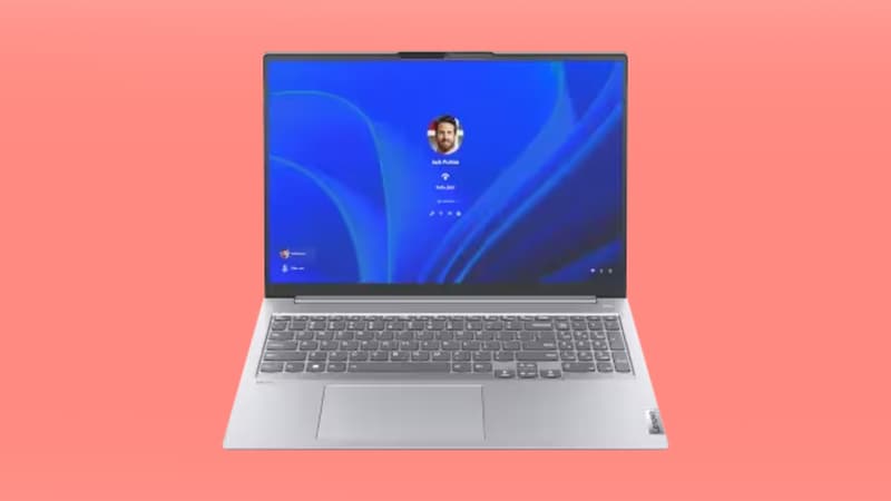 Avec cette astuce ultime, le prix de ce PC concurrent du MacBook Air M2 dégringole complètement