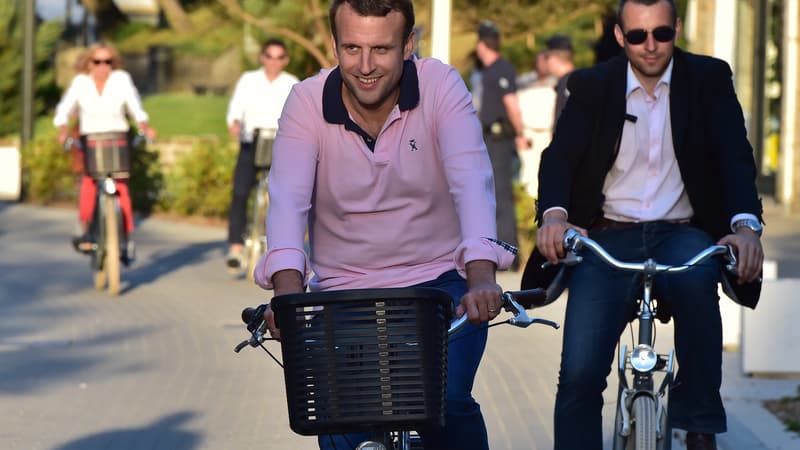 Le président de la République en balade à vélo, le 17 juin 2017 au Touquet.