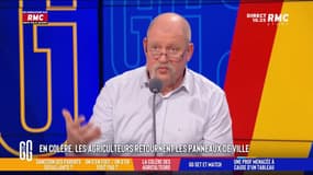  En colère, les agriculteurs retournent les panneaux des villes :  "Je trouve que le symbole est fort"
