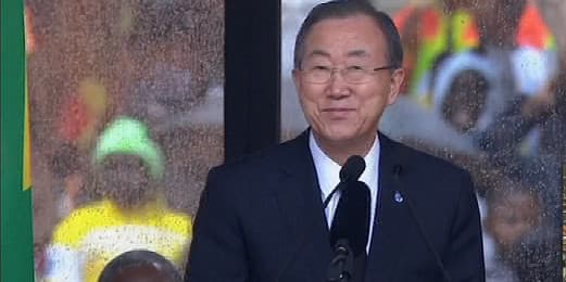 Ban Ki-moon au Soccer City Stadium de Soweto. Ban Ki-moon au Soccer City Stadium de Soweto.
