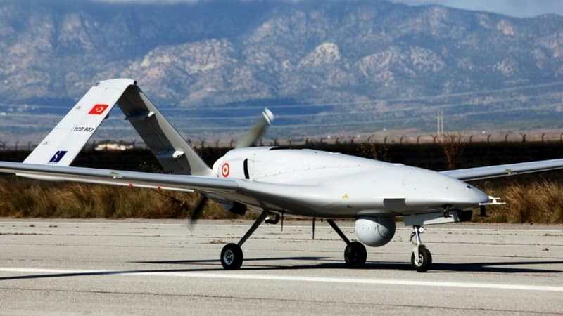 Le drone Bayraktar turc est devenu le cauchemar de l'armée russe. Les ukrainiens en ont fait une chanson