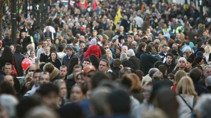 Sept Français sur dix considèrent que les personnalités politiques sont le plus souvent corrompues mais plus d'un tiers accordent surtout de l'importance à la compétence, selon un sondage BVA pour CQFD et i>Télé diffusé vendredi. /Photo d'archives/REUTERS