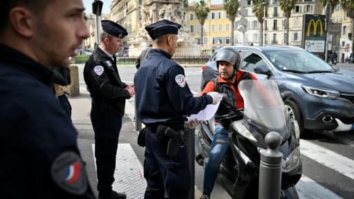 Contrôle de police en plein confinement à Marseille le 17 mars 2020