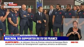 "Vous vous êtes bien fait secouer ces derniers temps !": Emmanuel Macron à a la rencontre du XV de France de Rugby