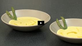 Préparation d’une délicieuse crème d’asperges (Vidéo)