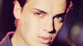 Le chanteur Nick Kamen sur la pochette de son single "Each time you break my heart" en 1986