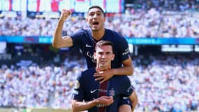 Fabian Ruiz et Achraf Hakimi célèbrent un but du PSG face au Real Madrid à la Coupe du monde des clubs, le 9 juillet 2025