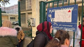 L'école Rose Val Plan du 13e arrondissement de Marseille était bloquée par des parents d'élèves.