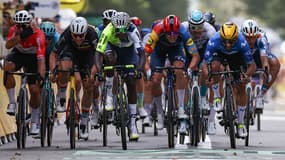 Nouvelle arrivée au sprint pour Arnaud De Lie, Biniam Girmay, Mads Pedersen ou Fernando Gaviria (ici lors de la 3e étape, le 1er juillet), ce mercredi à Saint-Vulbas?