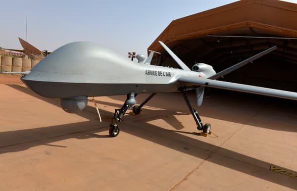 Un drone Reaper de l'armée de l'air sur la base de Niamey 